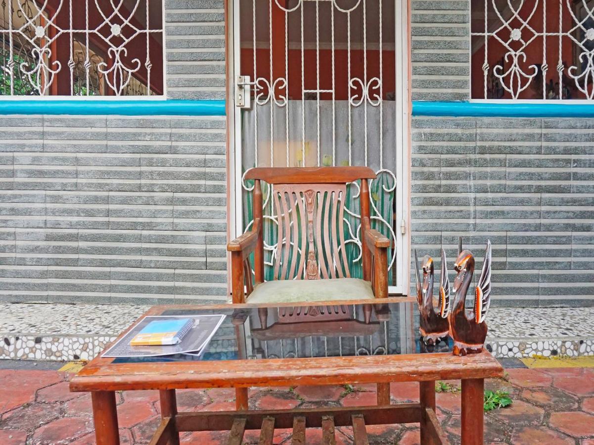 Oyo 90369 An Nur Family Homestay Syariah Cigombong Ngoại thất bức ảnh