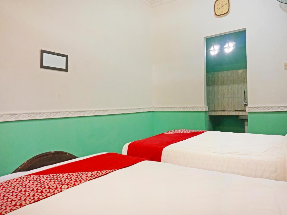 Oyo 90369 An Nur Family Homestay Syariah Cigombong Ngoại thất bức ảnh